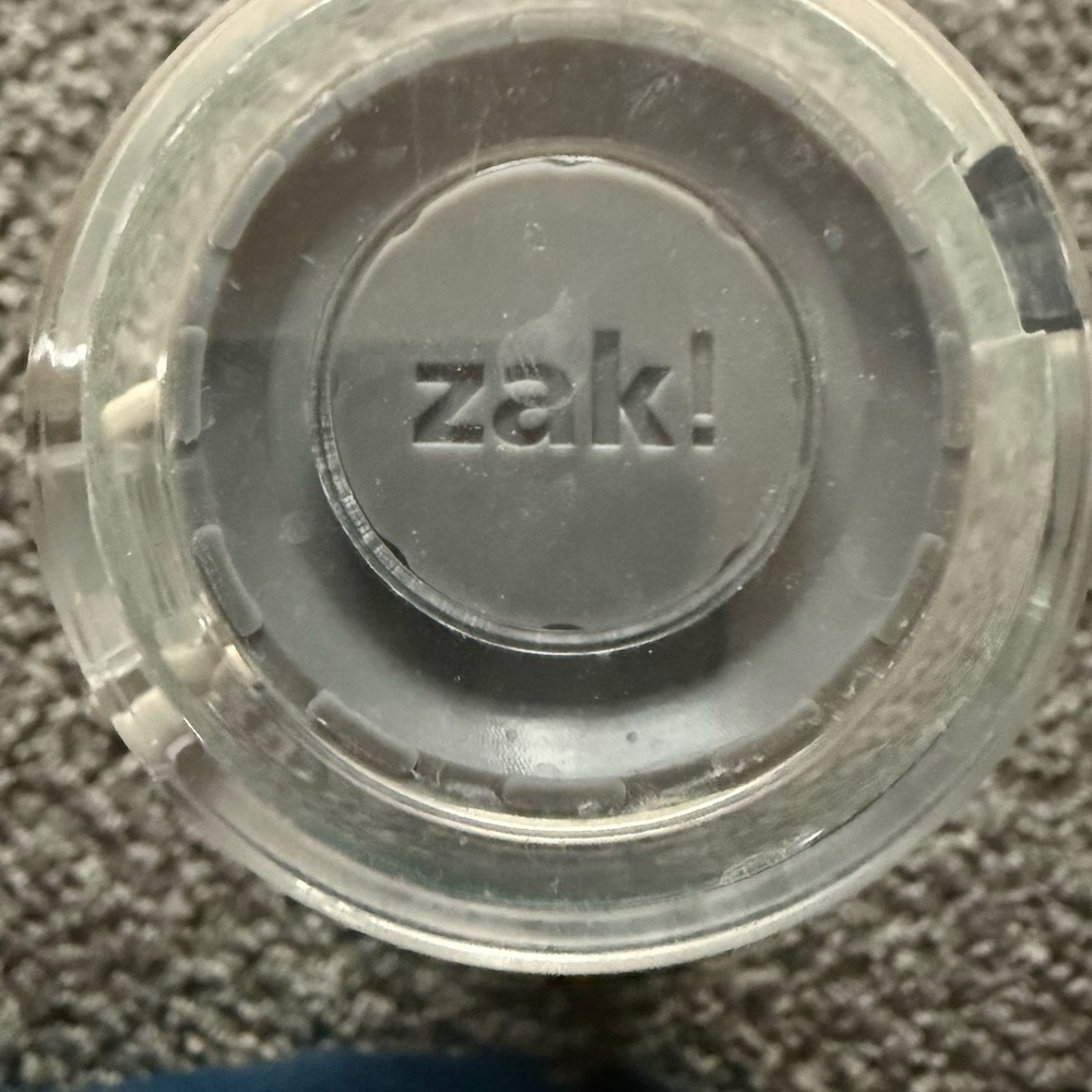 Zak! Vibrant Green Water Bottle with Baby Yoda - Picture 4 of 5